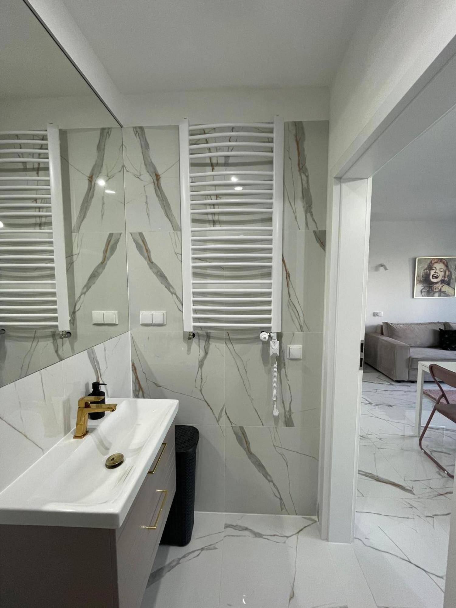 Apartament Marilyn Świnoujście Exteriör bild